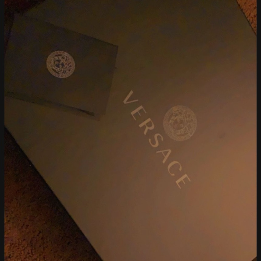Woman’s Versace sneakers